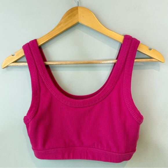 Alo Yoga Wellness Sports Bra Hot Pink Fuchsia - Picture 2 of 7